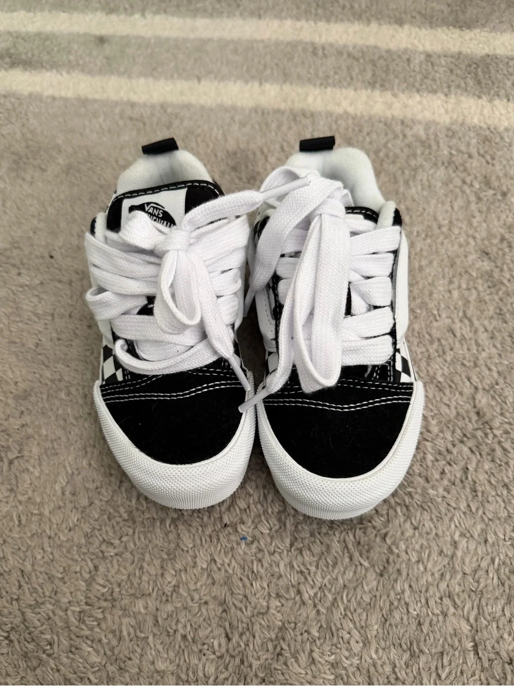 Vans Kids Checkerboard Old Skool Sneakers - Black & White Knu Skool Retro